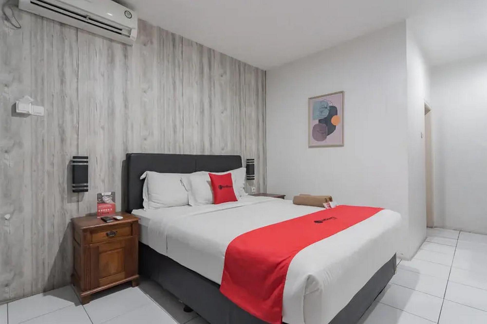 Reddoorz At Arwiga Hotel Near Rs Hasan Sadikin باندونج المظهر الخارجي الصورة