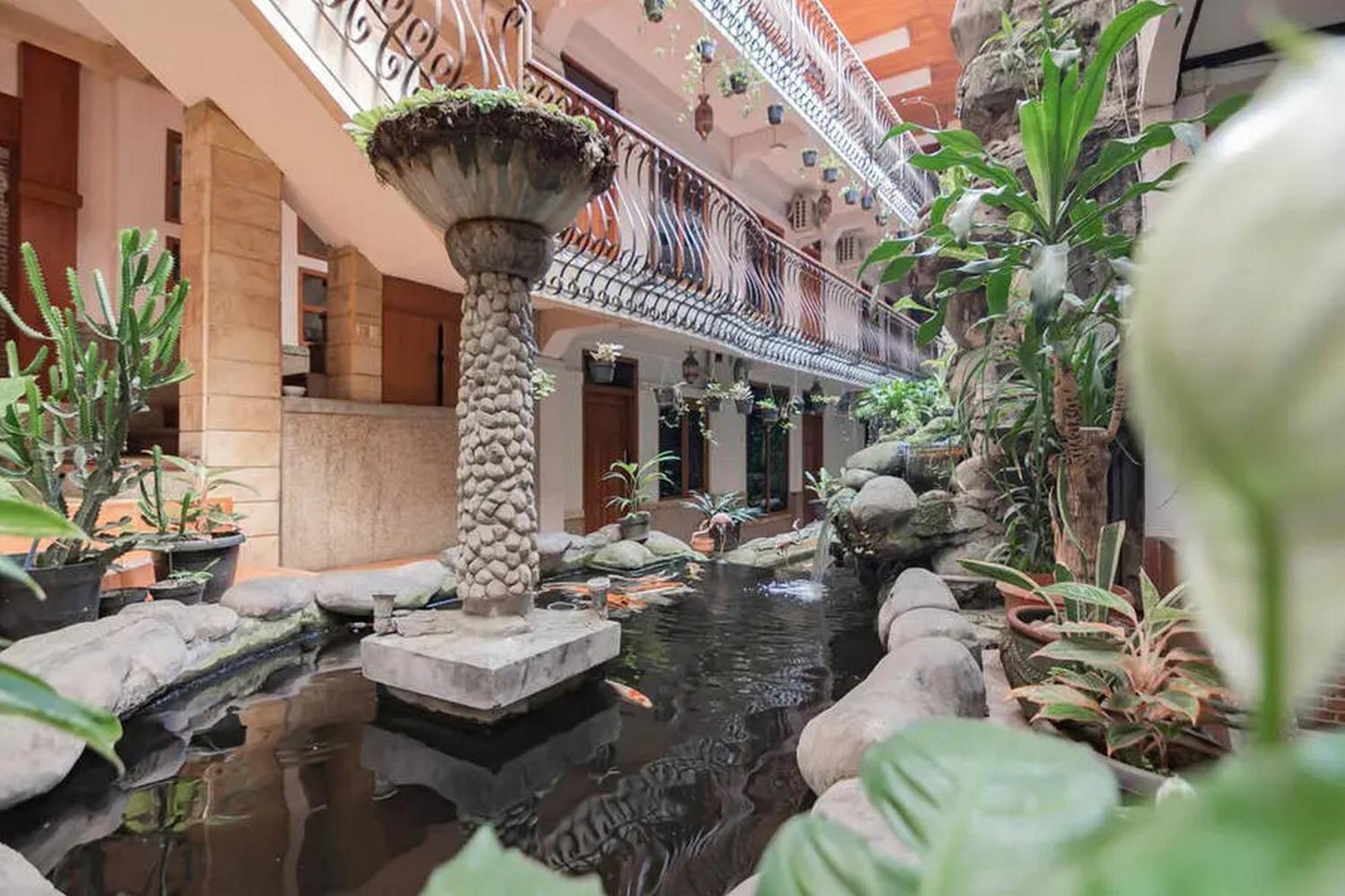 Reddoorz At Arwiga Hotel Near Rs Hasan Sadikin باندونج المظهر الخارجي الصورة